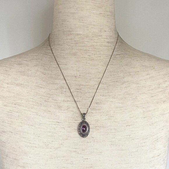 Sterling Silver 925 Scrollwork Oval Purple Cubic Zirconia Pendant Necklace 18" - Picture 2 of 16